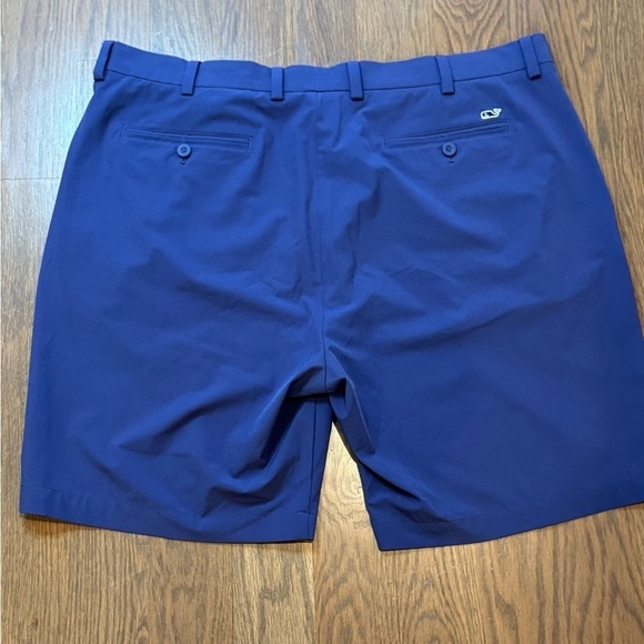 Vineyard Vines Performance Short Men 40 Blue Chino Breaker Golf Stretchy Hybrid - Picture 5 of 8